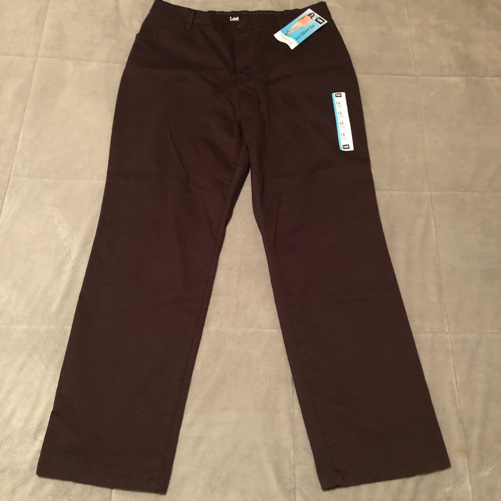 NWT Lee relaxed fit brown stretch pants size 12